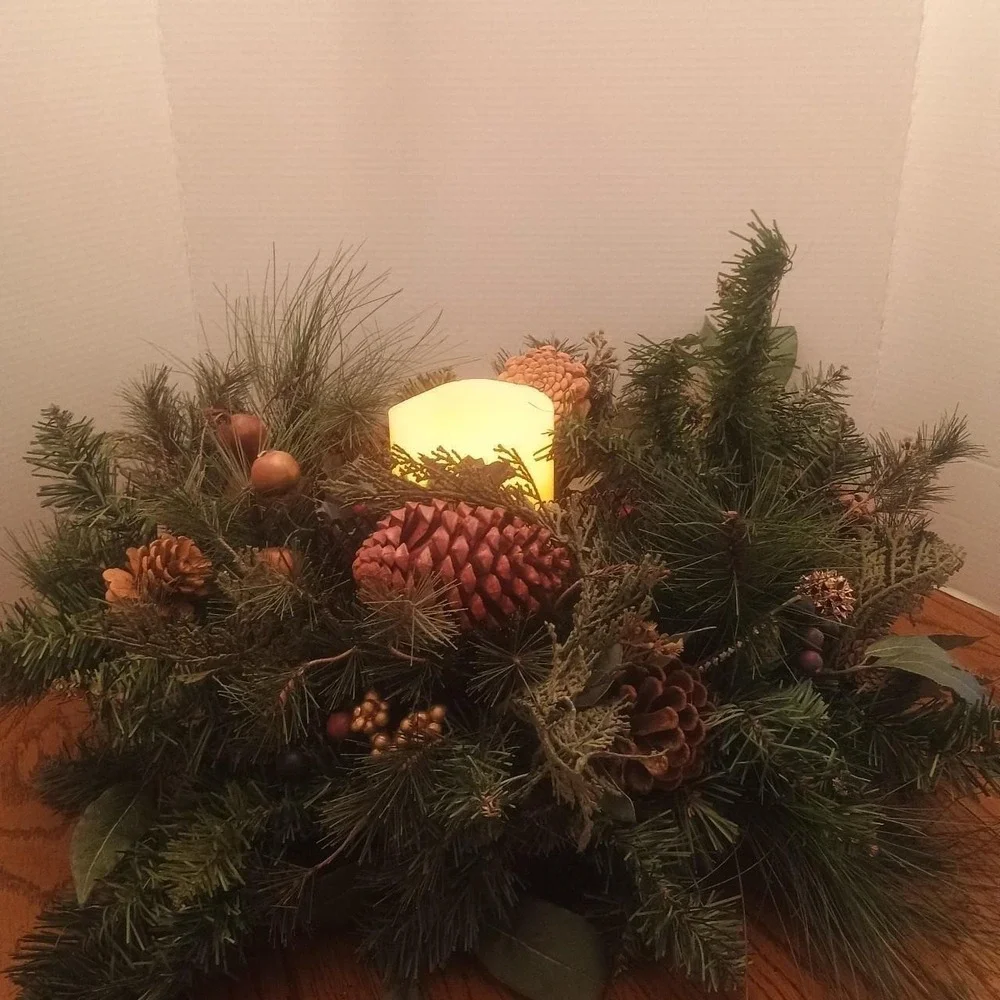 Christmas wreath with berries - battery operated candle